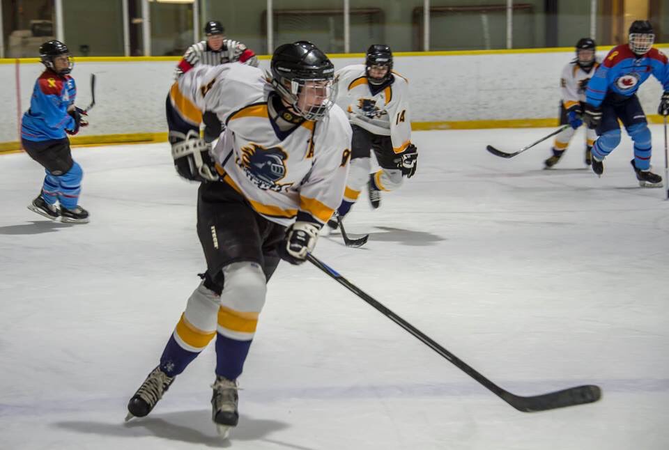 CFB Kingston Knights Women’s Hockey / Hockey Féminin De La BFC Kingston ...